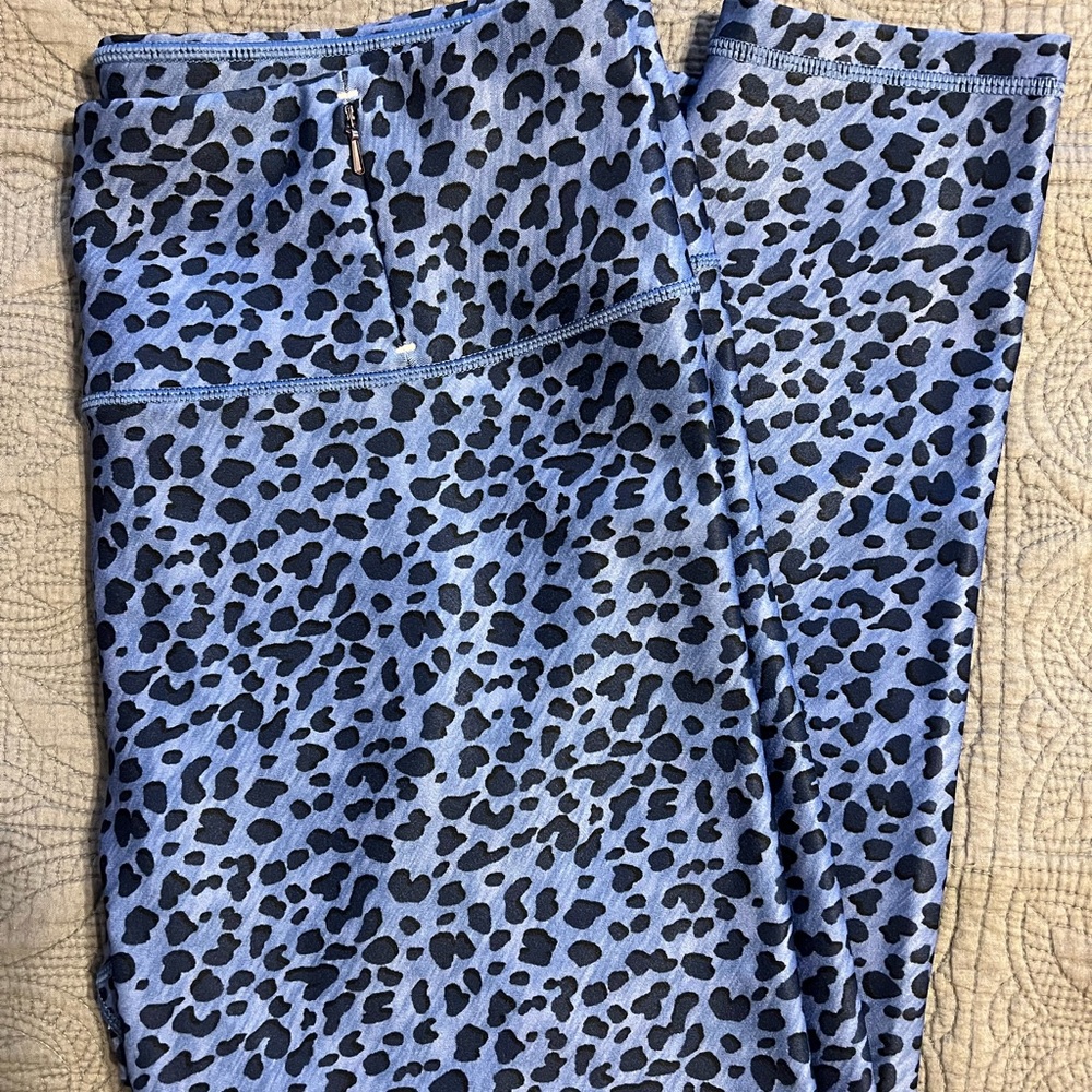 Calia by Carrie Underwood 7/8 Leggings